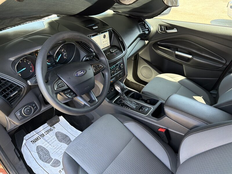2018 Ford Escape SE   - Photo 15 - Lewisville, TX 75057