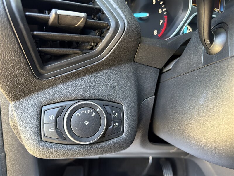 2018 Ford Escape SE   - Photo 16 - Lewisville, TX 75057