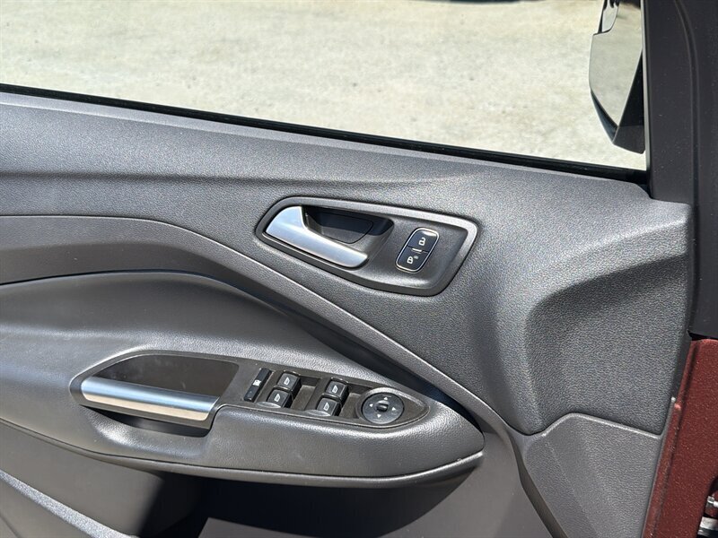 2018 Ford Escape SE   - Photo 17 - Lewisville, TX 75057