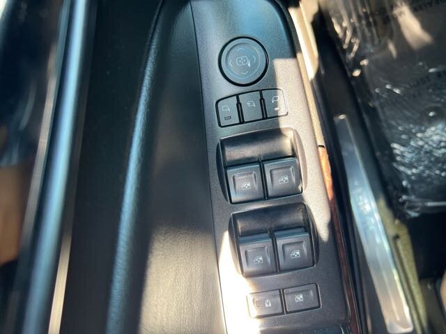2017 GMC Yukon SLT   - Photo 29 - Lewisville, TX 75057