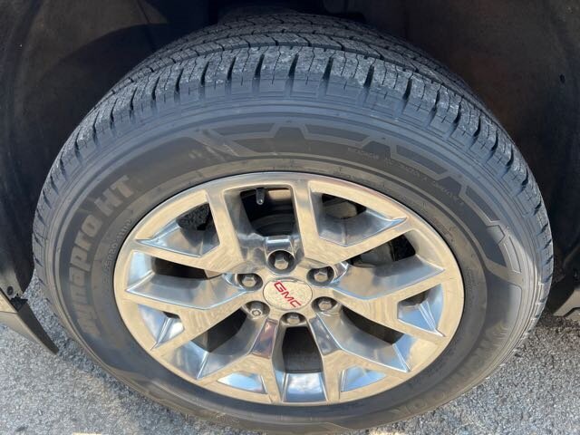 2017 GMC Yukon SLT   - Photo 31 - Lewisville, TX 75057