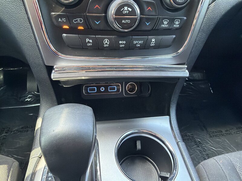 2018 Jeep Grand Cherokee Upland   - Photo 11 - Lewisville, TX 75057