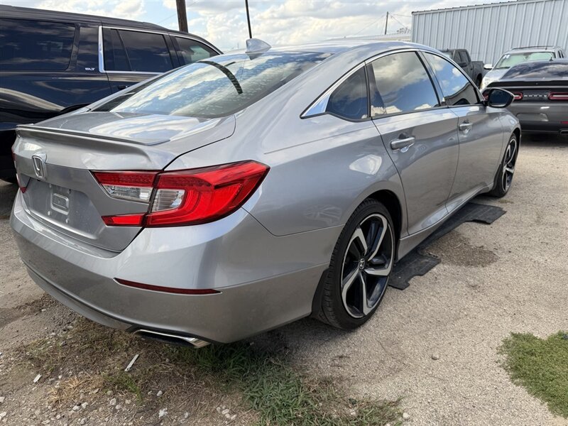 2020 Honda Accord Sport   - Photo 8 - Lewisville, TX 75057