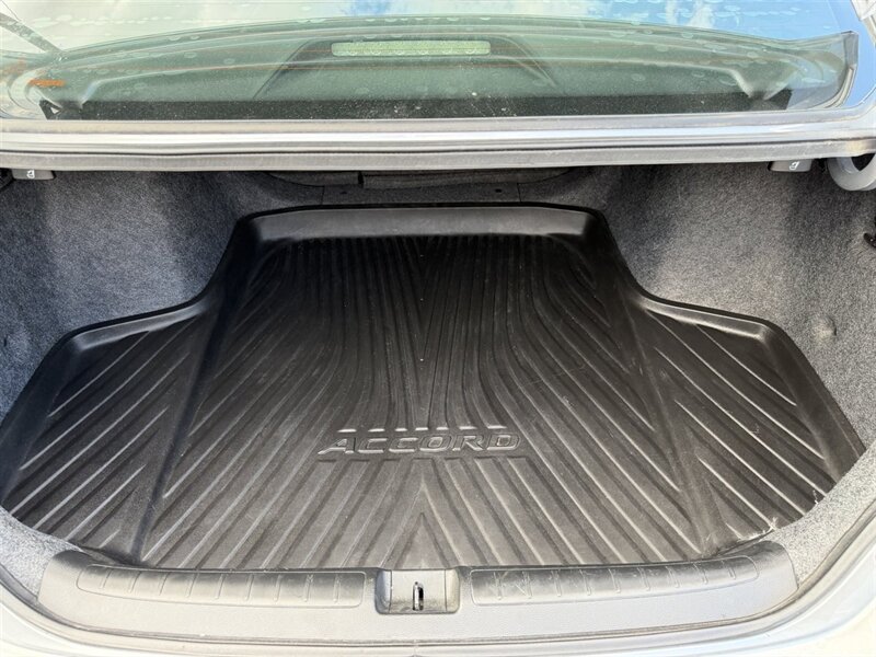 2020 Honda Accord Sport   - Photo 7 - Lewisville, TX 75057