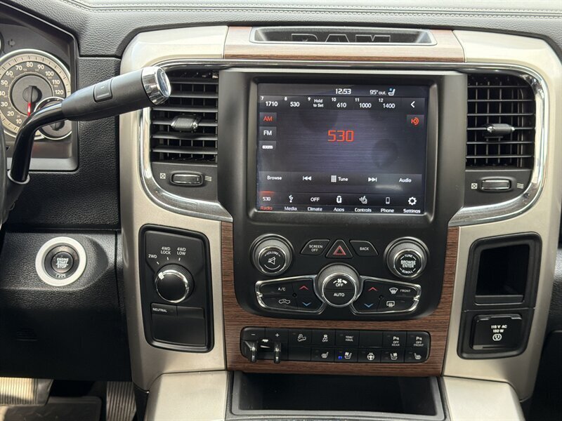 2018 RAM 2500 Laramie   - Photo 17 - Lewisville, TX 75057