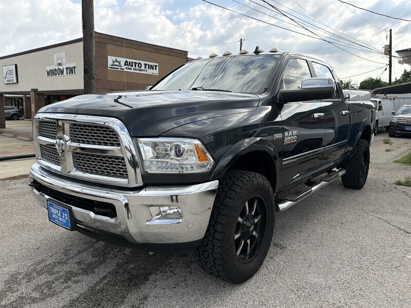 2018 RAM 2500 Laramie   - Photo 2 - Lewisville, TX 75057
