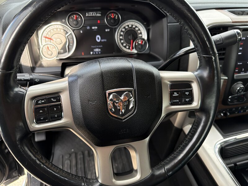2018 RAM 2500 Laramie   - Photo 24 - Lewisville, TX 75057