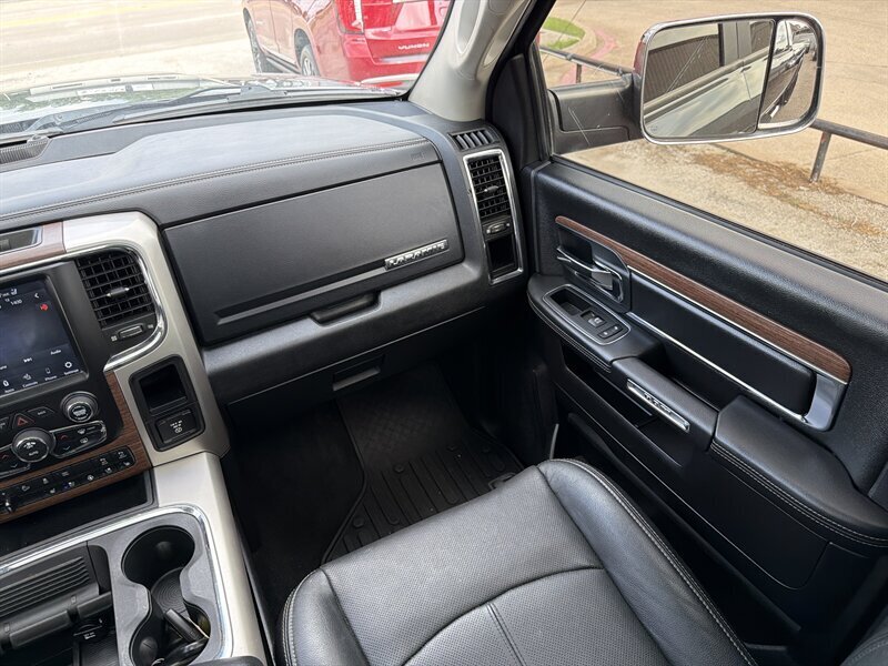 2018 RAM 2500 Laramie   - Photo 14 - Lewisville, TX 75057