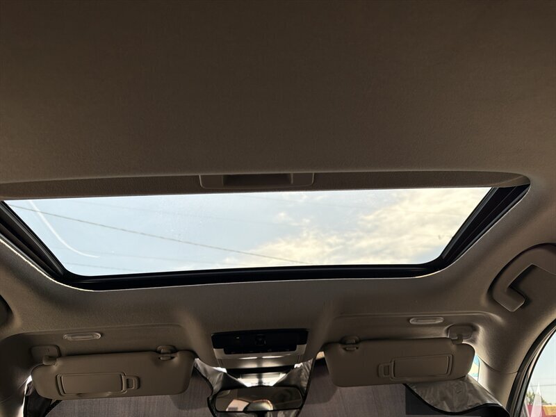 2024 Nissan Sentra SR   - Photo 13 - Lewisville, TX 75057