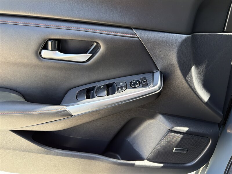 2024 Nissan Sentra SR   - Photo 19 - Lewisville, TX 75057