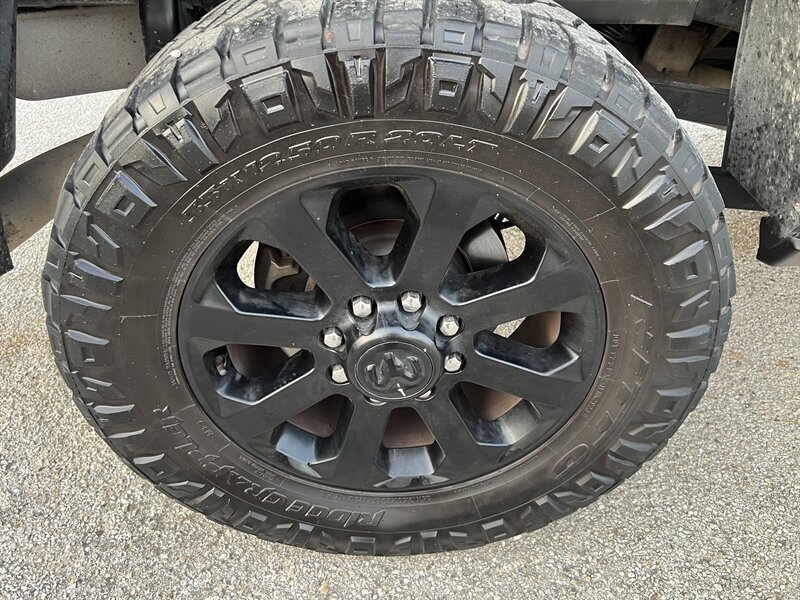2023 RAM 2500 Big Horn   - Photo 32 - Lewisville, TX 75057