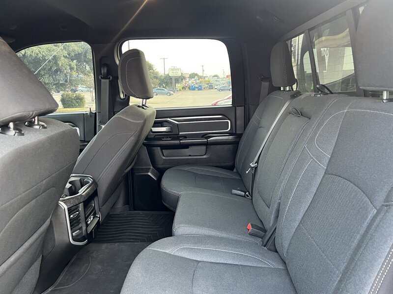 2023 RAM 2500 Big Horn   - Photo 7 - Lewisville, TX 75057