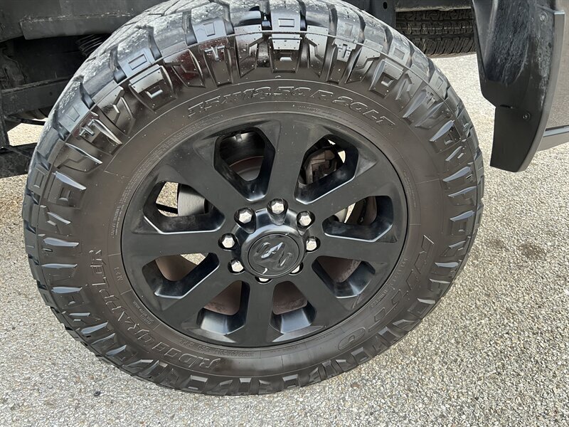 2023 RAM 2500 Big Horn   - Photo 33 - Lewisville, TX 75057
