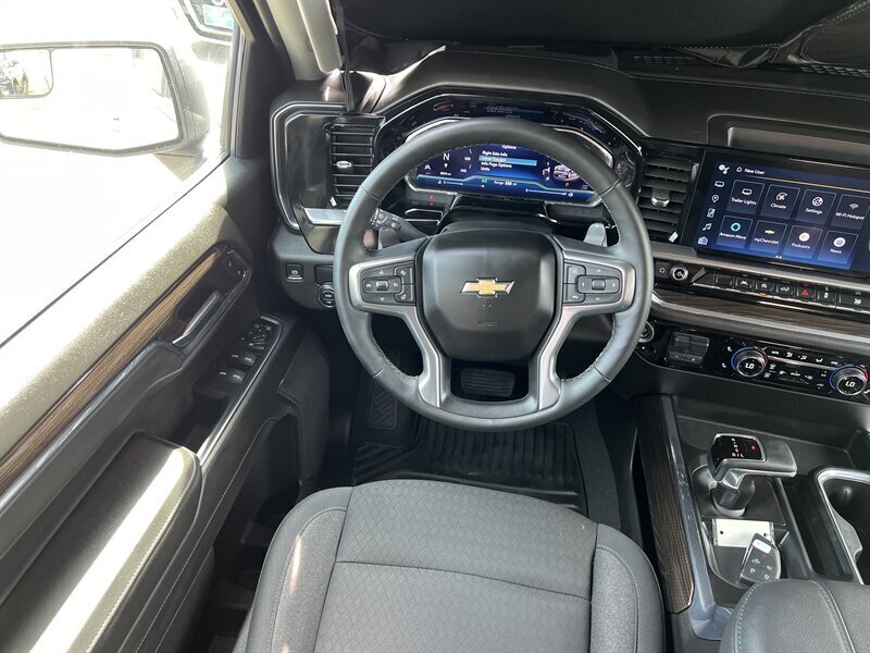 2024 Chevrolet Silverado 1500 LT   - Photo 13 - Lewisville, TX 75057