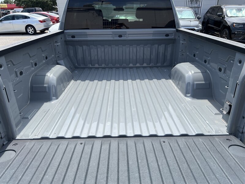 2024 Chevrolet Silverado 1500 LT   - Photo 7 - Lewisville, TX 75057