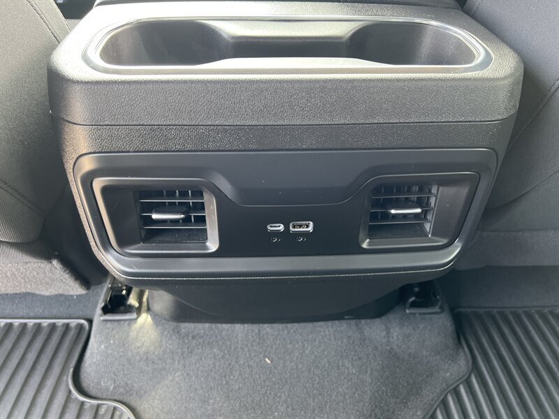 2024 Chevrolet Silverado 1500 LT   - Photo 10 - Lewisville, TX 75057