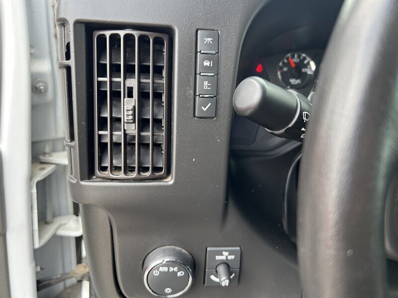 2021 Chevrolet Express 2500   - Photo 16 - Lewisville, TX 75057