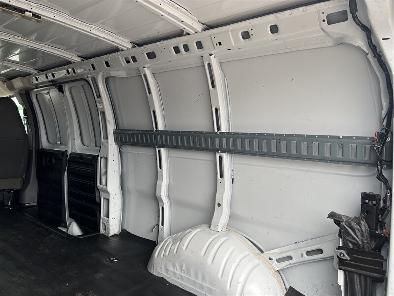2021 Chevrolet Express 2500   - Photo 8 - Lewisville, TX 75057