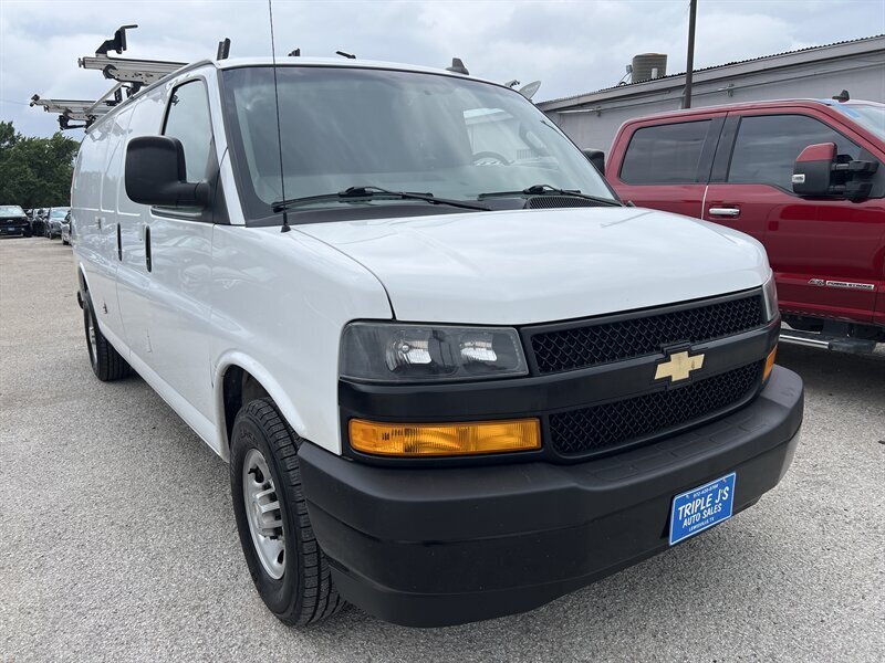 2021 Chevrolet Express 2500   - Photo 1 - Lewisville, TX 75057