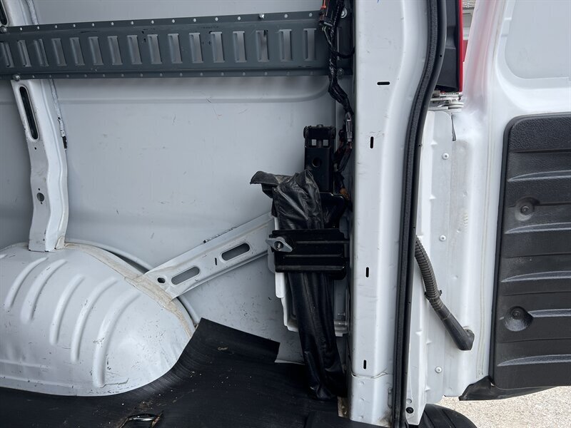 2021 Chevrolet Express 2500   - Photo 7 - Lewisville, TX 75057