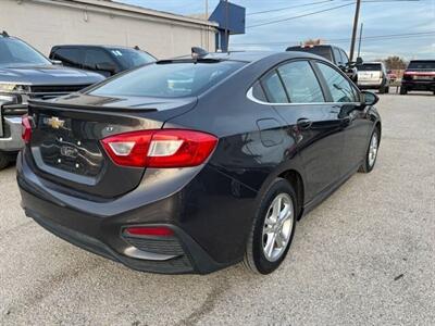 2017 Chevrolet Cruze LT Auto   - Photo 4 - Lewisville, TX 75057