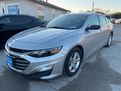 2021 Chevrolet Malibu LS   - Photo 2 - Lewisville, TX 75057