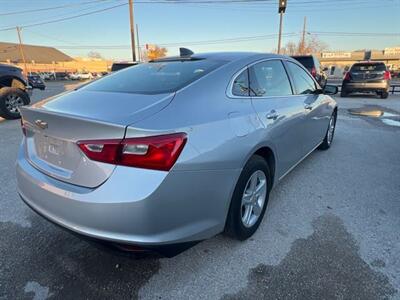 2021 Chevrolet Malibu LS   - Photo 4 - Lewisville, TX 75057