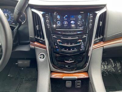 2017 Cadillac Escalade Premium Luxury   - Photo 20 - Lewisville, TX 75057