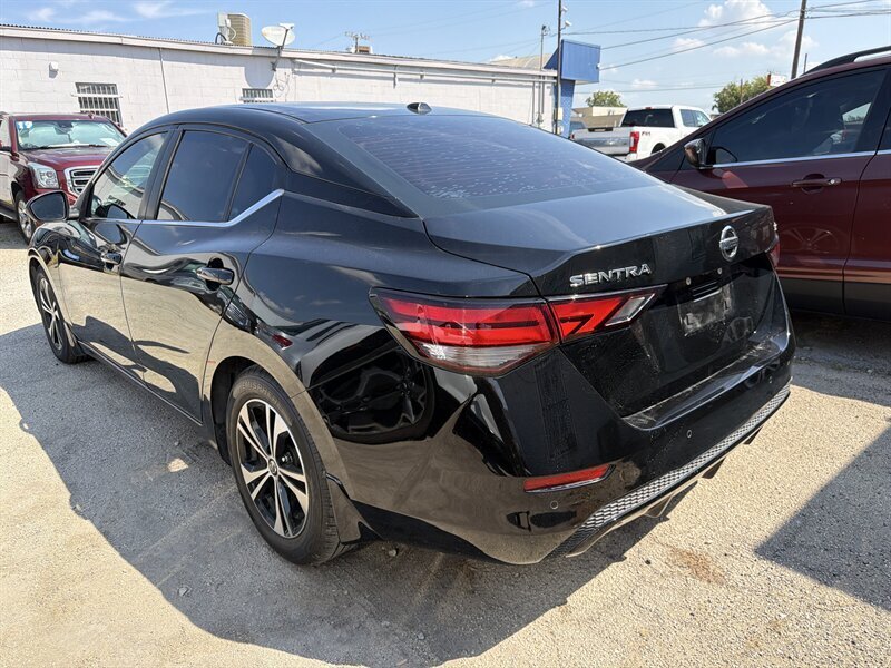 2022 Nissan Sentra SV   - Photo 3 - Lewisville, TX 75057