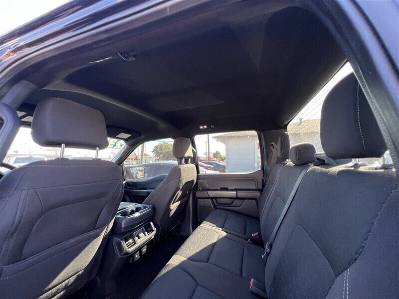 2023 Ford F-150 XLT   - Photo 6 - Lewisville, TX 75057