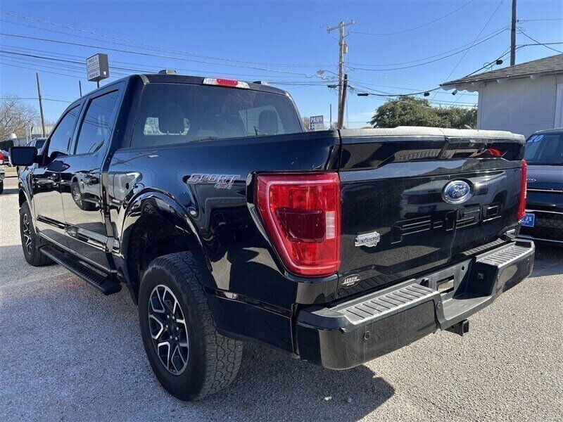 2023 Ford F-150 XLT   - Photo 2 - Lewisville, TX 75057