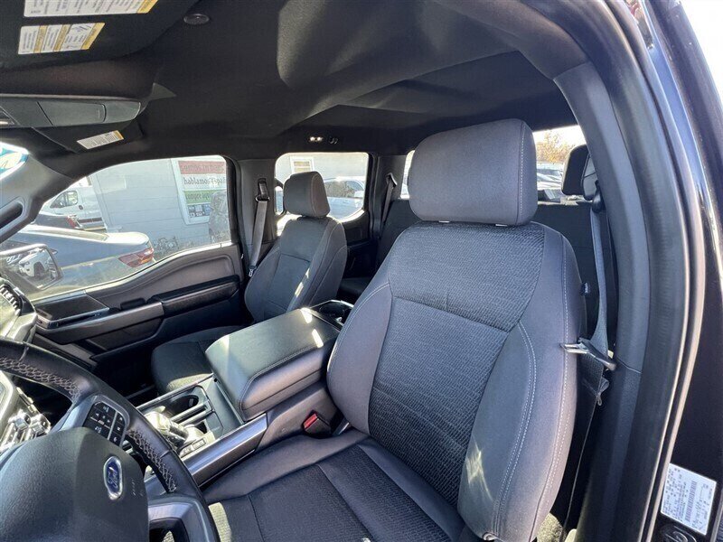 2023 Ford F-150 XLT   - Photo 17 - Lewisville, TX 75057