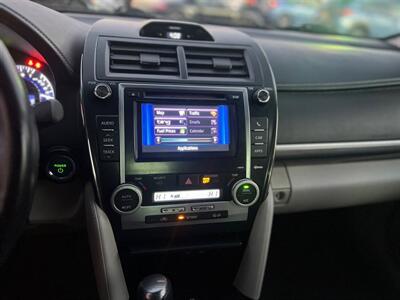 2014 Toyota Camry Hybrid XLE - Photo 14 - Mine Hill, NJ 07803