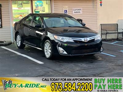 2014 Toyota Camry Hybrid XLE Sedan