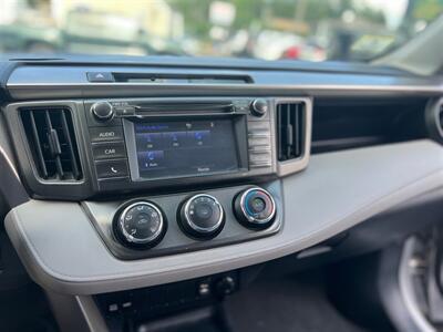 2015 Toyota RAV4 LE   - Photo 15 - Mine Hill, NJ 07803