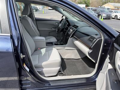 2016 Toyota Camry LE   - Photo 13 - Mine Hill, NJ 07803