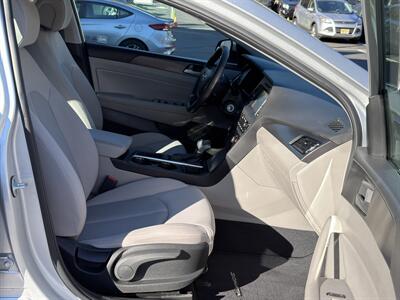 2017 Hyundai SONATA Sport - Photo 8 - Mine Hill, NJ 07803