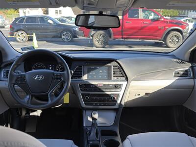 2017 Hyundai SONATA Sport - Photo 14 - Mine Hill, NJ 07803