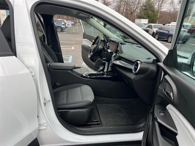 2025 Chevrolet Trax LT   - Photo 9 - Mine Hill, NJ 07803