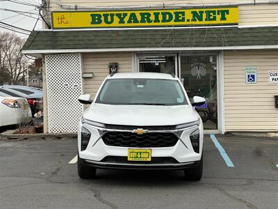 2025 Chevrolet Trax LT   - Photo 2 - Mine Hill, NJ 07803