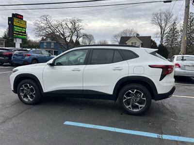 2025 Chevrolet Trax LT   - Photo 7 - Mine Hill, NJ 07803