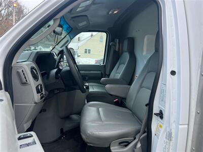 2021 Ford Cutaway  BoxTruck - Photo 10 - Mine Hill, NJ 07803