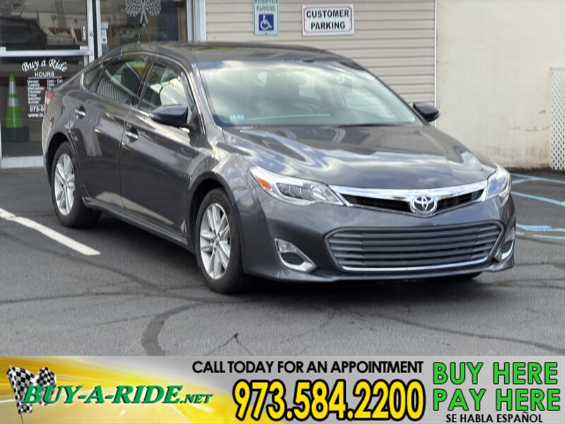 2013 Toyota Avalon XLE Premium's photo