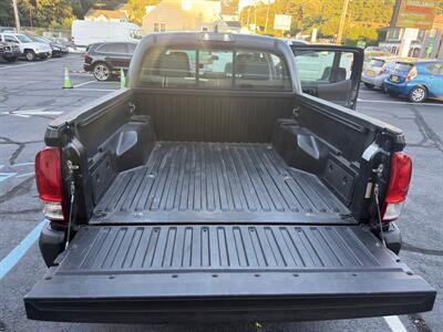 2016 Toyota Tacoma SR5 V6 - Photo 10 - Mine Hill, NJ 07803
