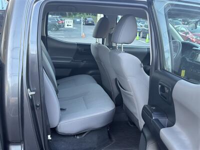 2016 Toyota Tacoma SR5 V6 - Photo 9 - Mine Hill, NJ 07803