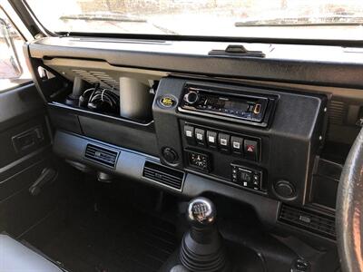 1992 Land Rover Defender 110   - Photo 23 - Marlborough, MA 01752