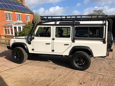 1992 Land Rover Defender 110   - Photo 4 - Marlborough, MA 01752