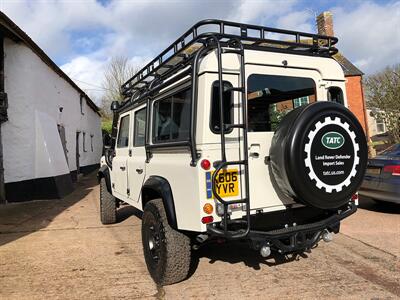 1992 Land Rover Defender 110   - Photo 3 - Marlborough, MA 01752