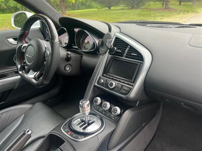 2010 Audi R8 - Photo 15 - Marlborough, MA 01752