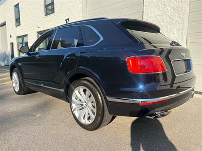 2017 Bentley Bentayga W12   - Photo 8 - Marlborough, MA 01752